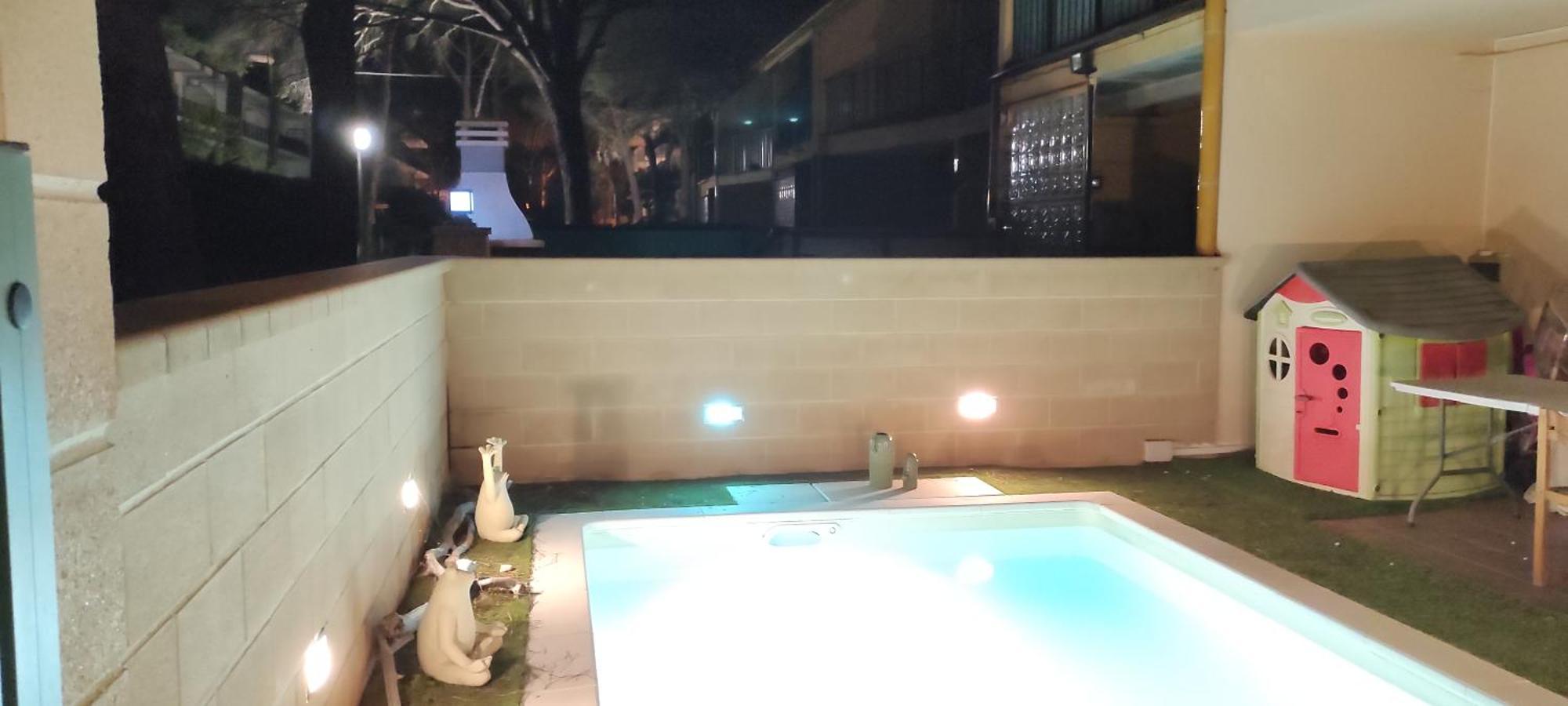 Can Romani - Casa Compartida Con Propietario - Bano Compartido L' Escala Exterior foto